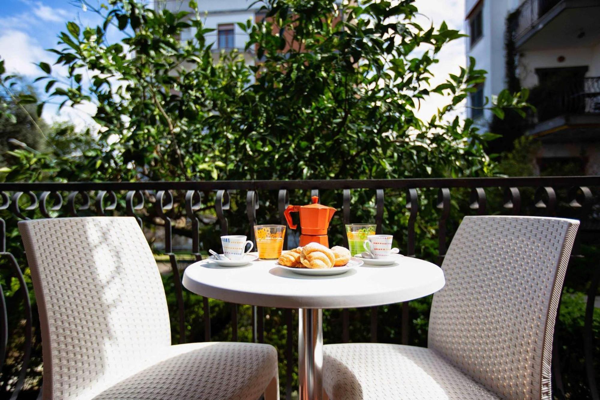 Sorrentovibes - Modern Apartment With Terrace, Swimming Pool&Tennis Eksteriør billede