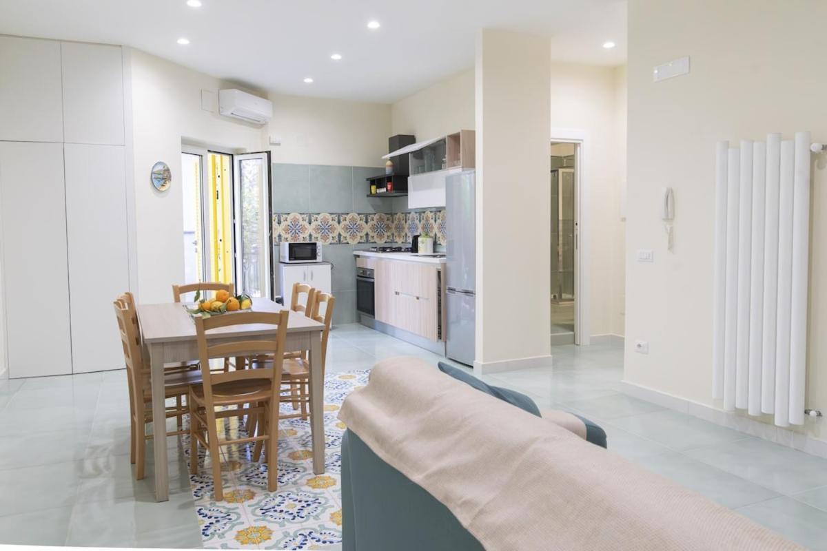 Sorrentovibes - Modern Apartment With Terrace, Swimming Pool&Tennis Eksteriør billede