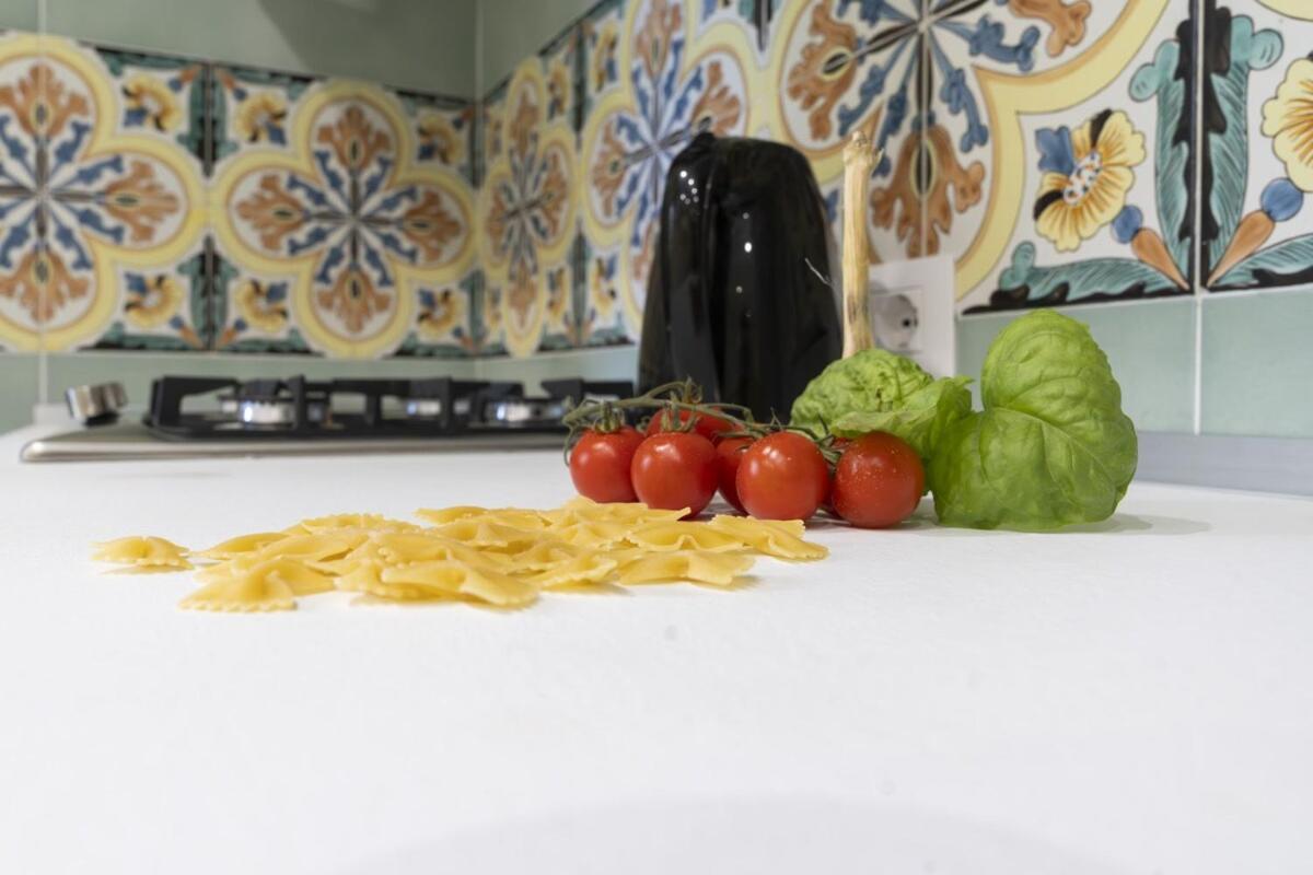 Sorrentovibes - Modern Apartment With Terrace, Swimming Pool&Tennis Eksteriør billede